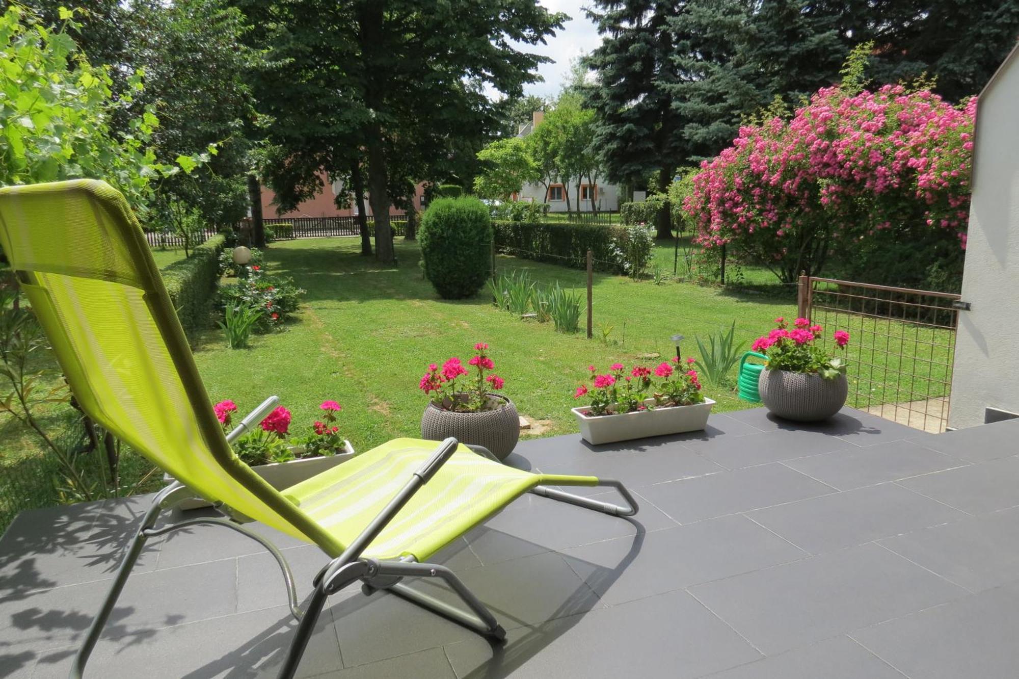 Titi Classic & Trendy Apartman Buk Bagian luar foto